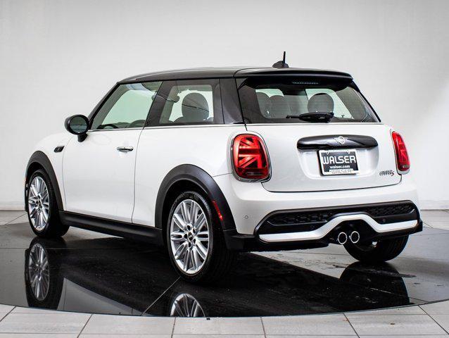 used 2024 MINI Hardtop car, priced at $30,998