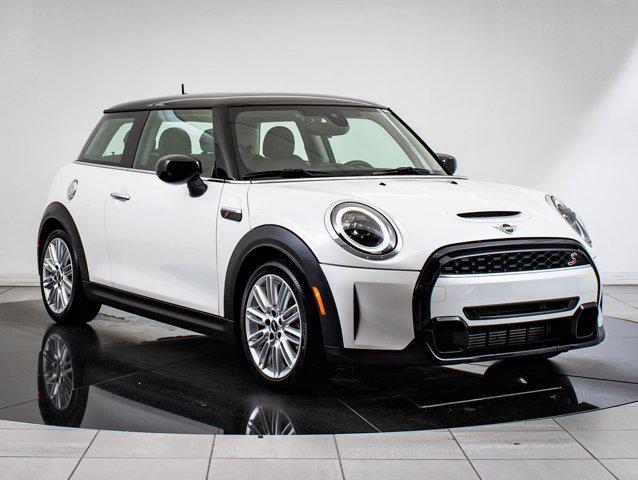 used 2024 MINI Hardtop car, priced at $30,998