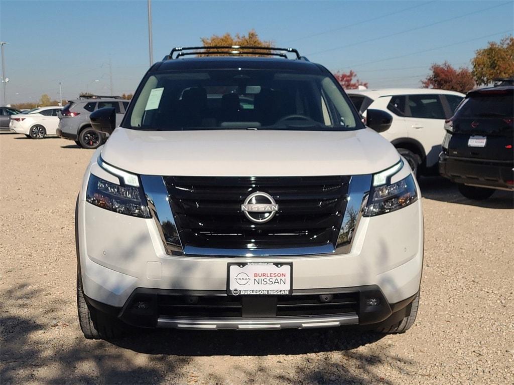 new 2025 Nissan Pathfinder car, priced at $48,891