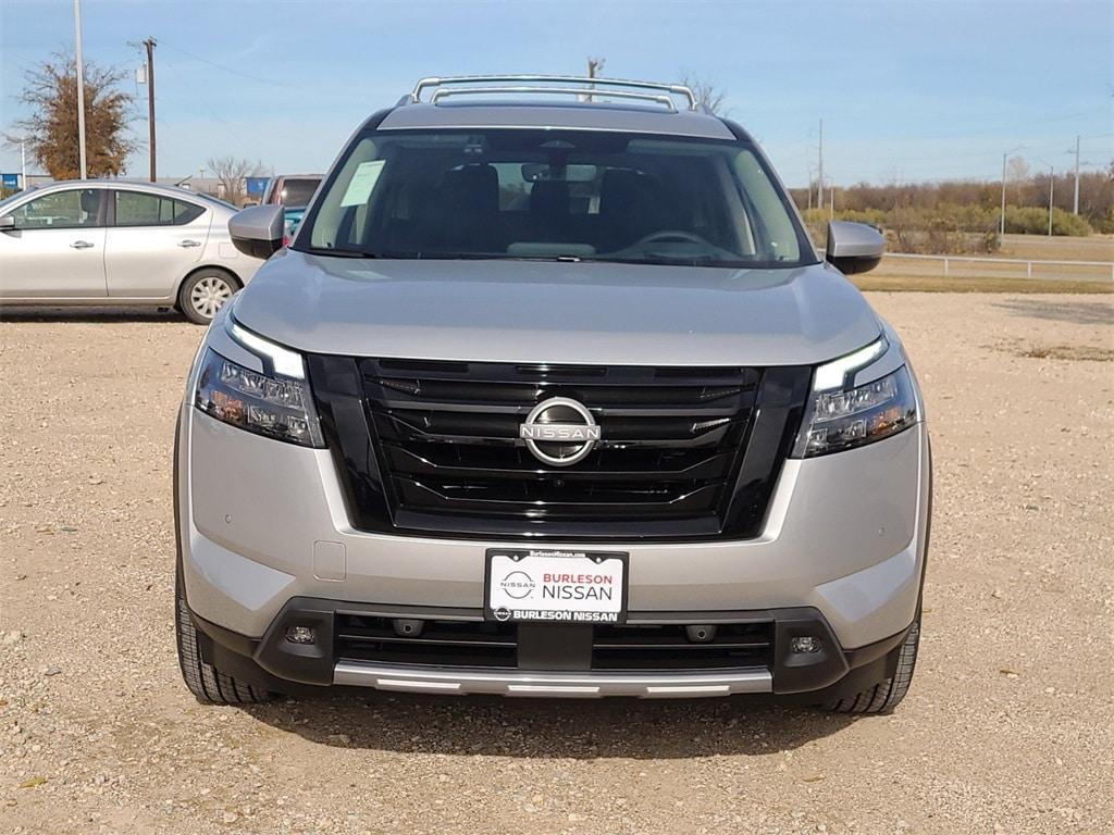 new 2025 Nissan Pathfinder car, priced at $51,249