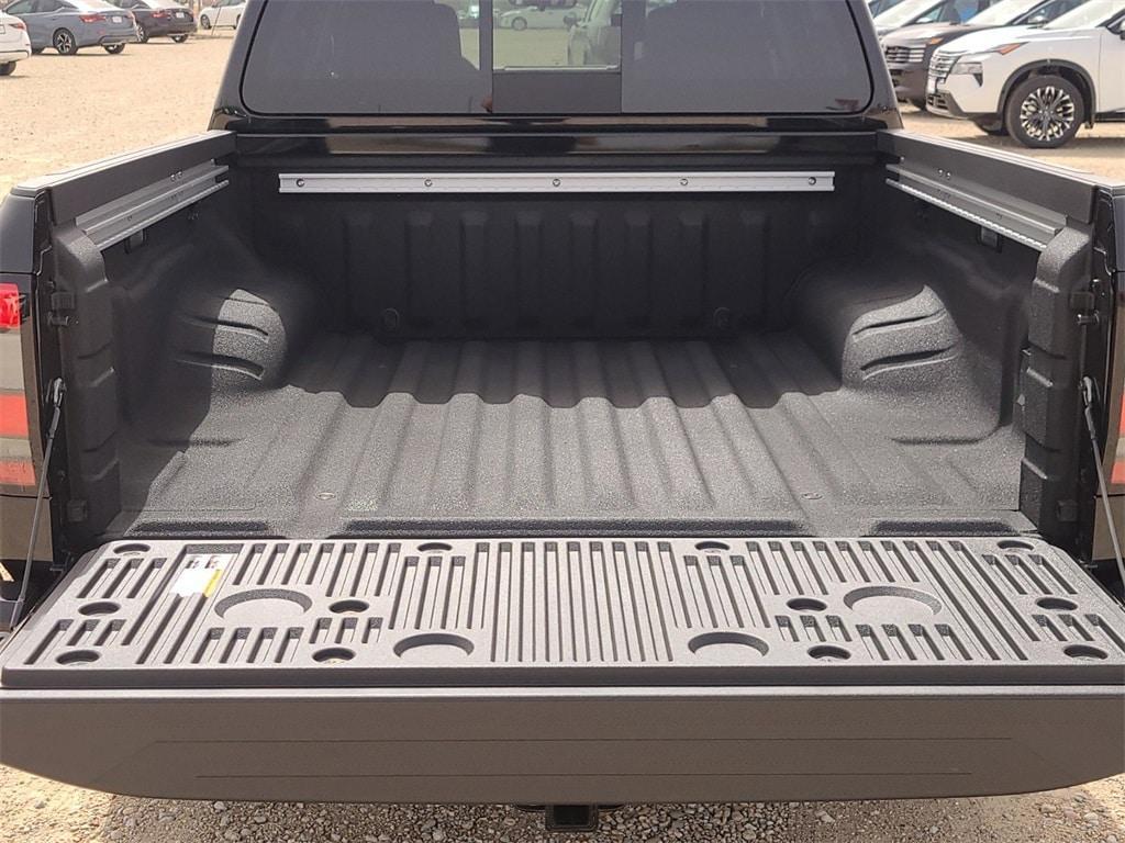 new 2025 Nissan Frontier car, priced at $35,282