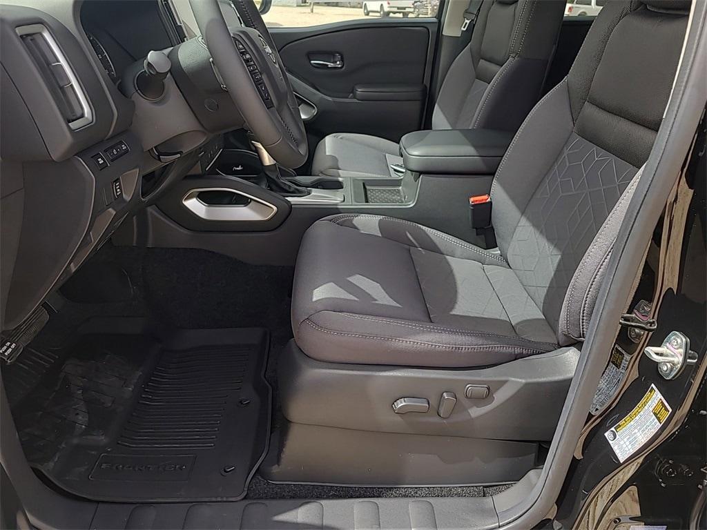 new 2025 Nissan Frontier car, priced at $35,282
