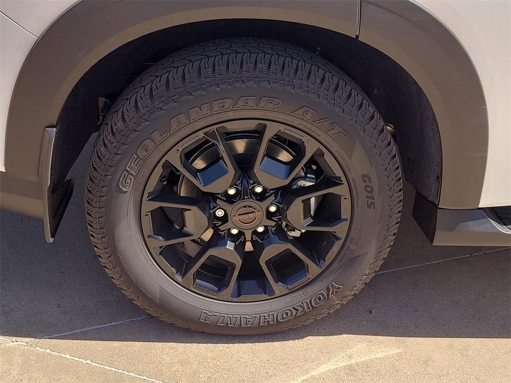 new 2025 Nissan Armada car, priced at $82,640