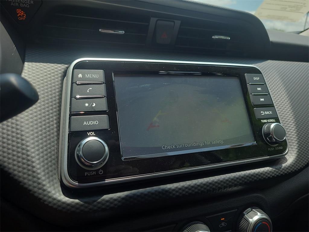 new 2025 Nissan Kicks Play car, priced at $23,960
