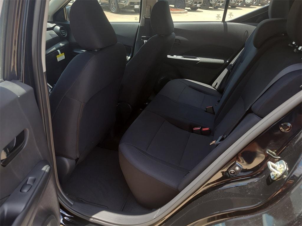 new 2025 Nissan Kicks Play car, priced at $23,960
