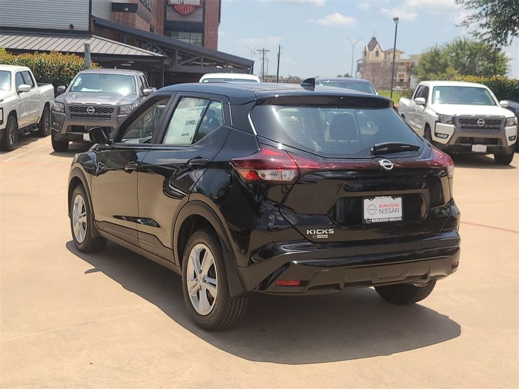 new 2025 Nissan Kicks Play car, priced at $23,960