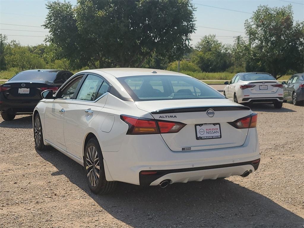 new 2025 Nissan Altima car, priced at $30,401