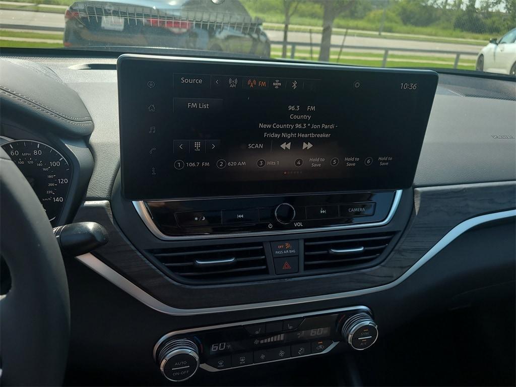 new 2025 Nissan Altima car, priced at $30,401