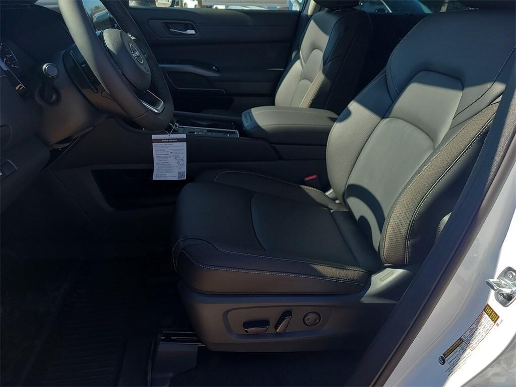 new 2025 Nissan Pathfinder car, priced at $37,034