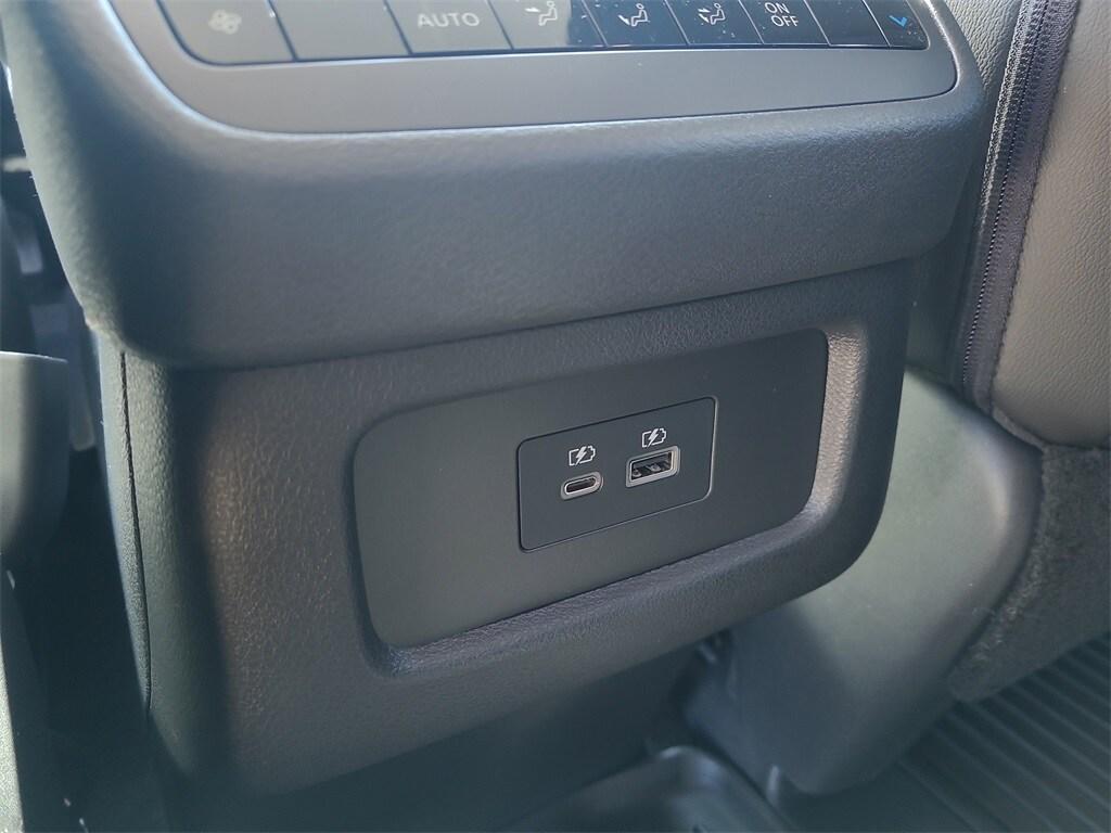 new 2025 Nissan Pathfinder car, priced at $37,034