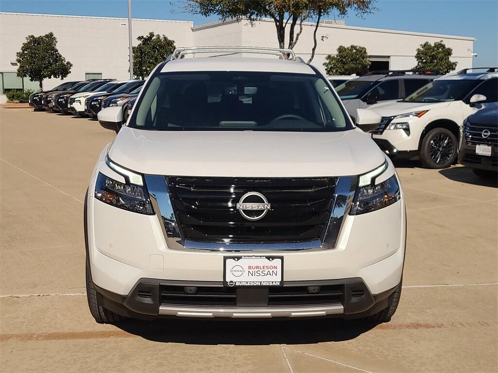 new 2025 Nissan Pathfinder car, priced at $37,034