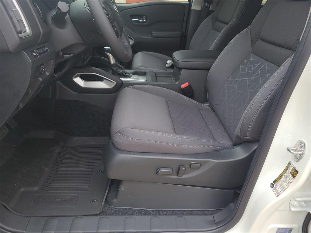 new 2025 Nissan Frontier car, priced at $35,415