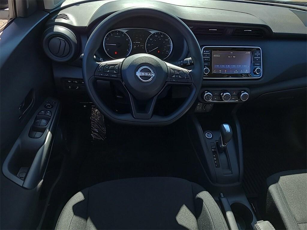 new 2025 Nissan Kicks Play car, priced at $22,857