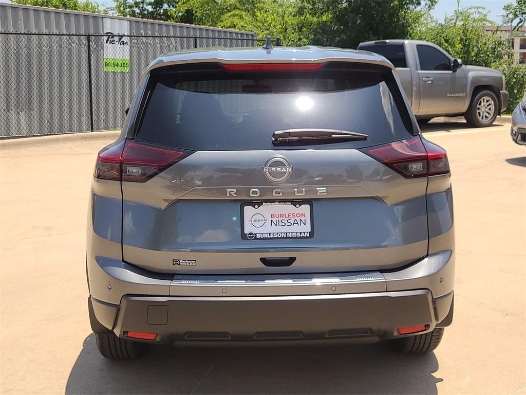 new 2025 Nissan Rogue car, priced at $30,175