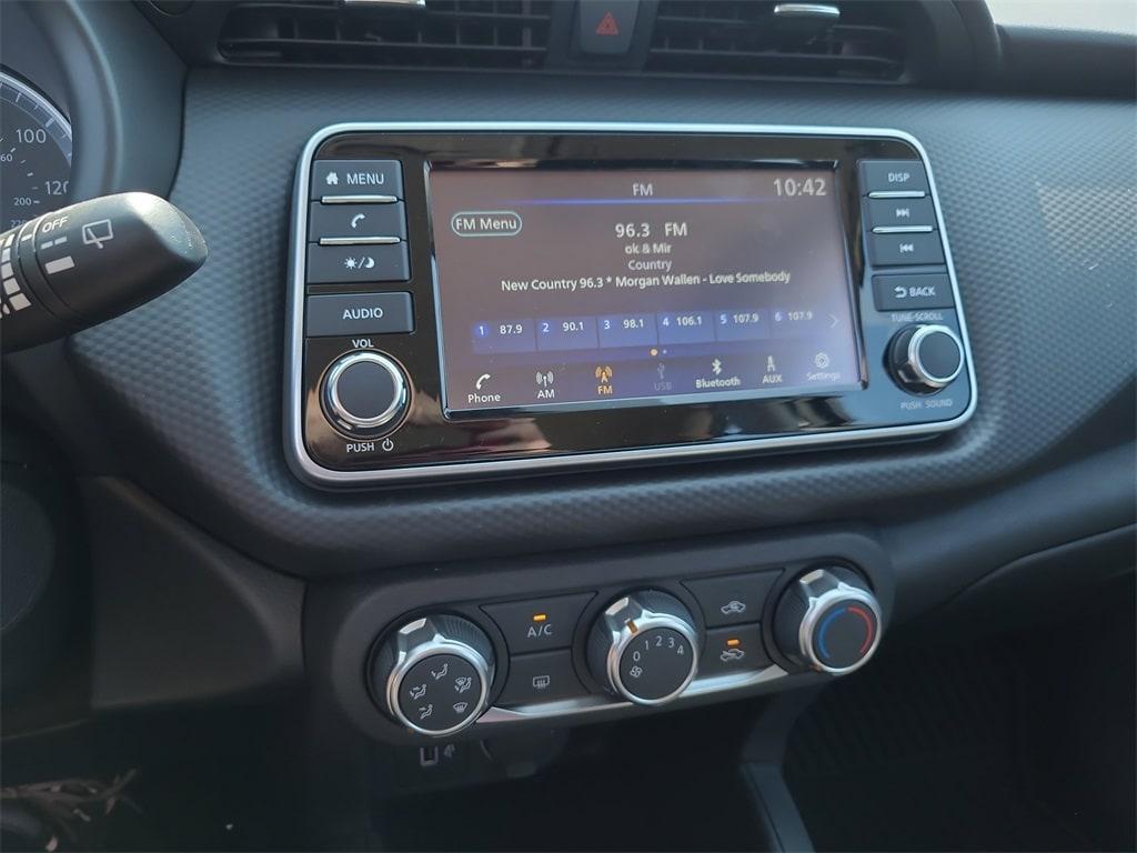 new 2025 Nissan Kicks Play car, priced at $20,848