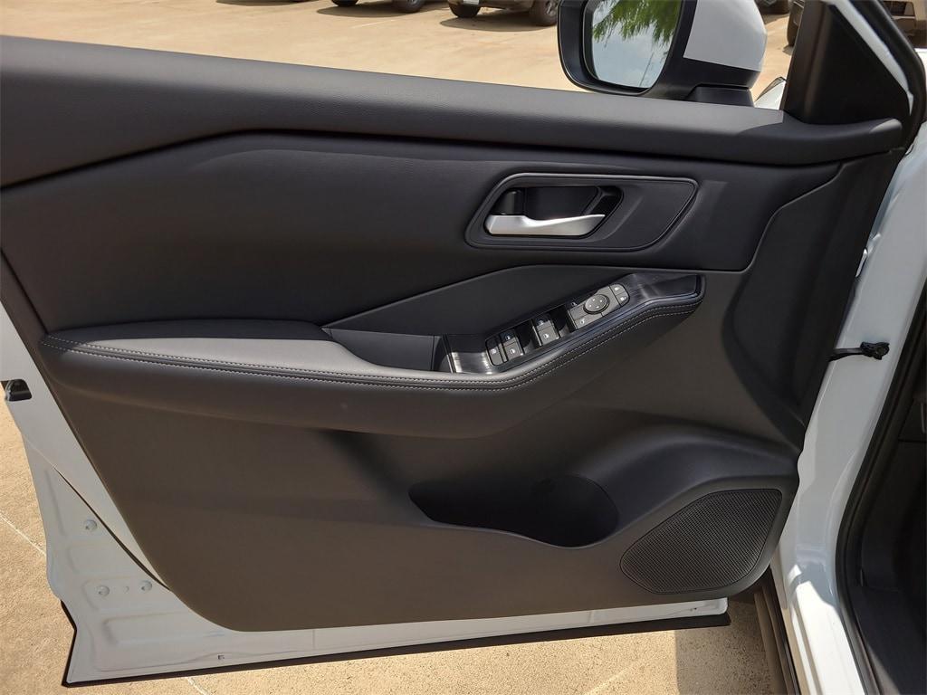 new 2025 Nissan Rogue car, priced at $30,573