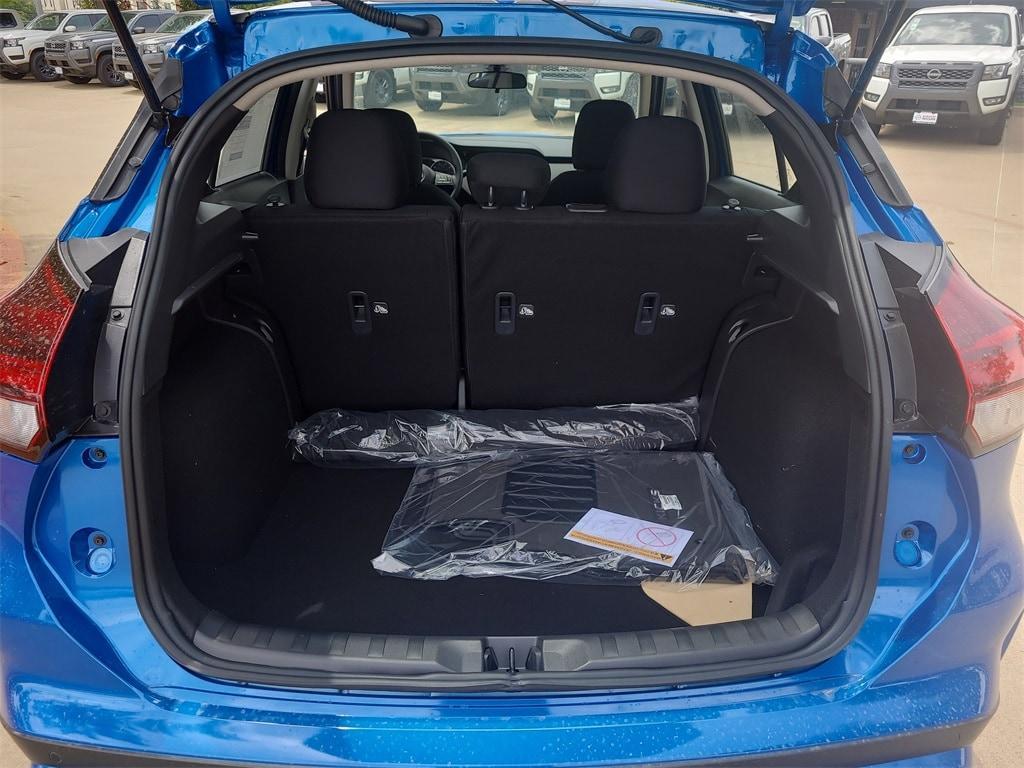 new 2025 Nissan Kicks Play car, priced at $22,920