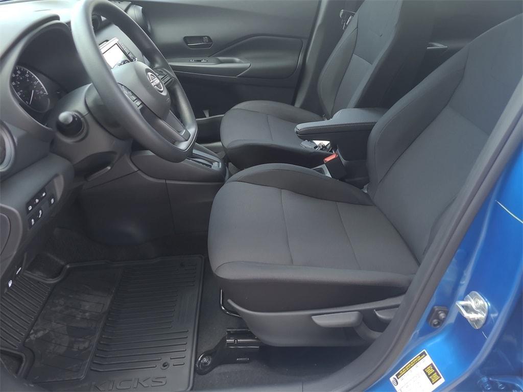 new 2025 Nissan Kicks Play car, priced at $22,920