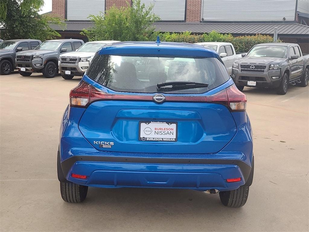 new 2025 Nissan Kicks Play car, priced at $22,920
