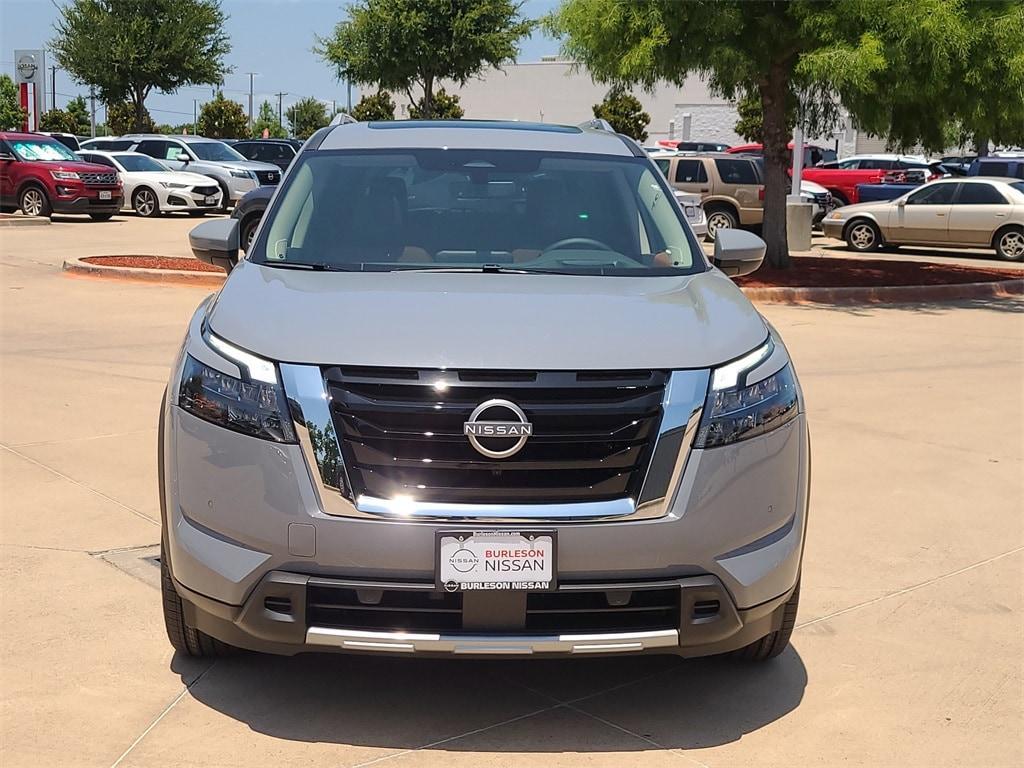 new 2025 Nissan Pathfinder car, priced at $47,346