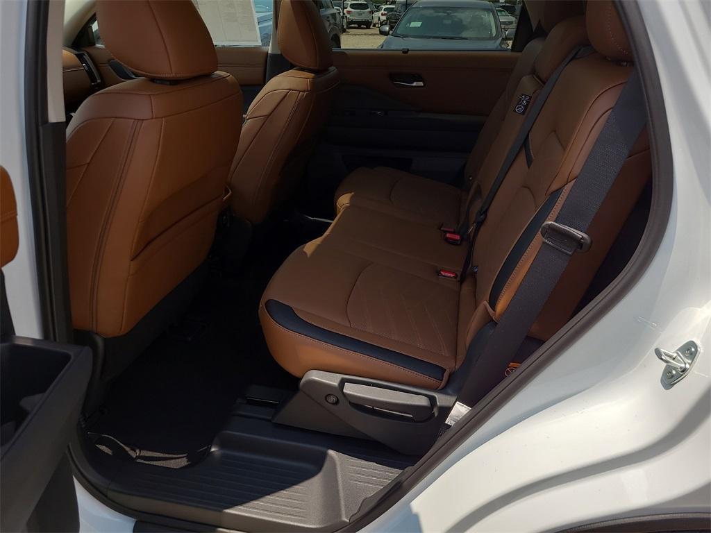 new 2025 Nissan Pathfinder car, priced at $48,947