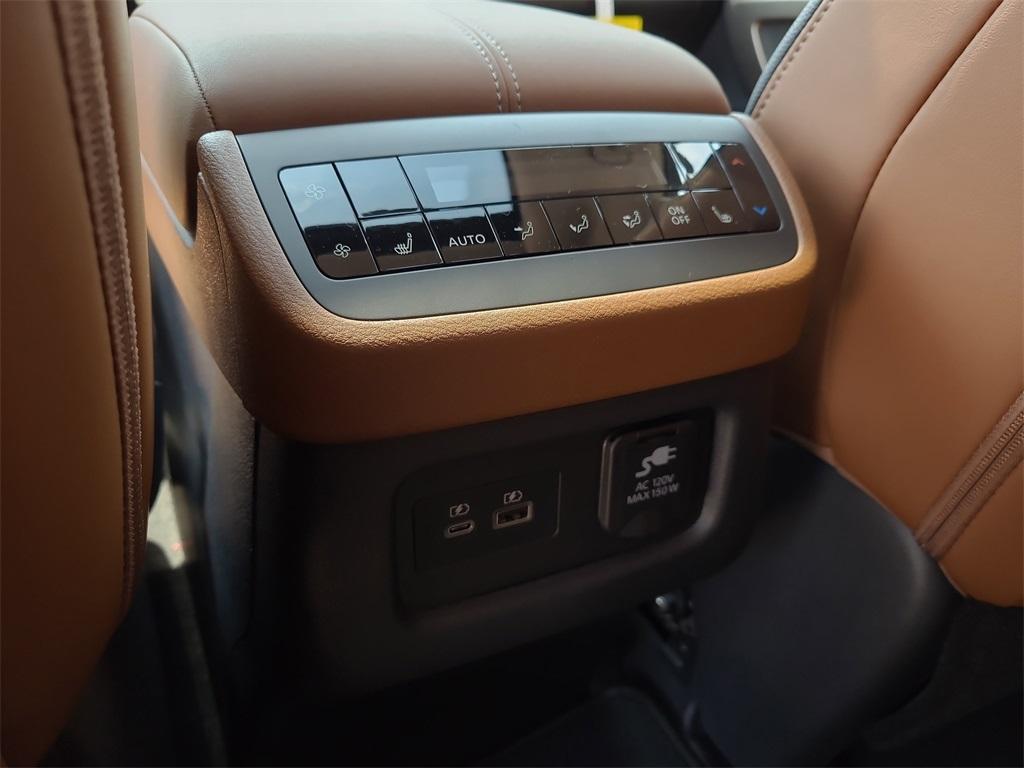 new 2025 Nissan Pathfinder car, priced at $48,947