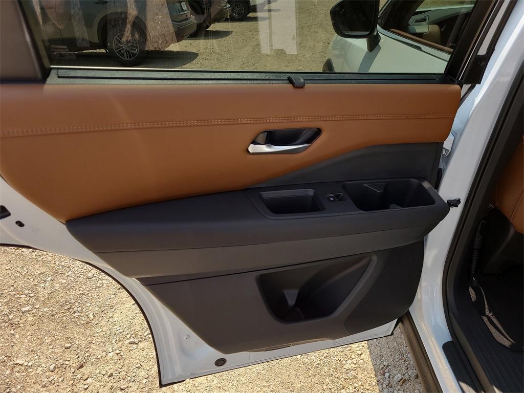 new 2025 Nissan Pathfinder car, priced at $48,947
