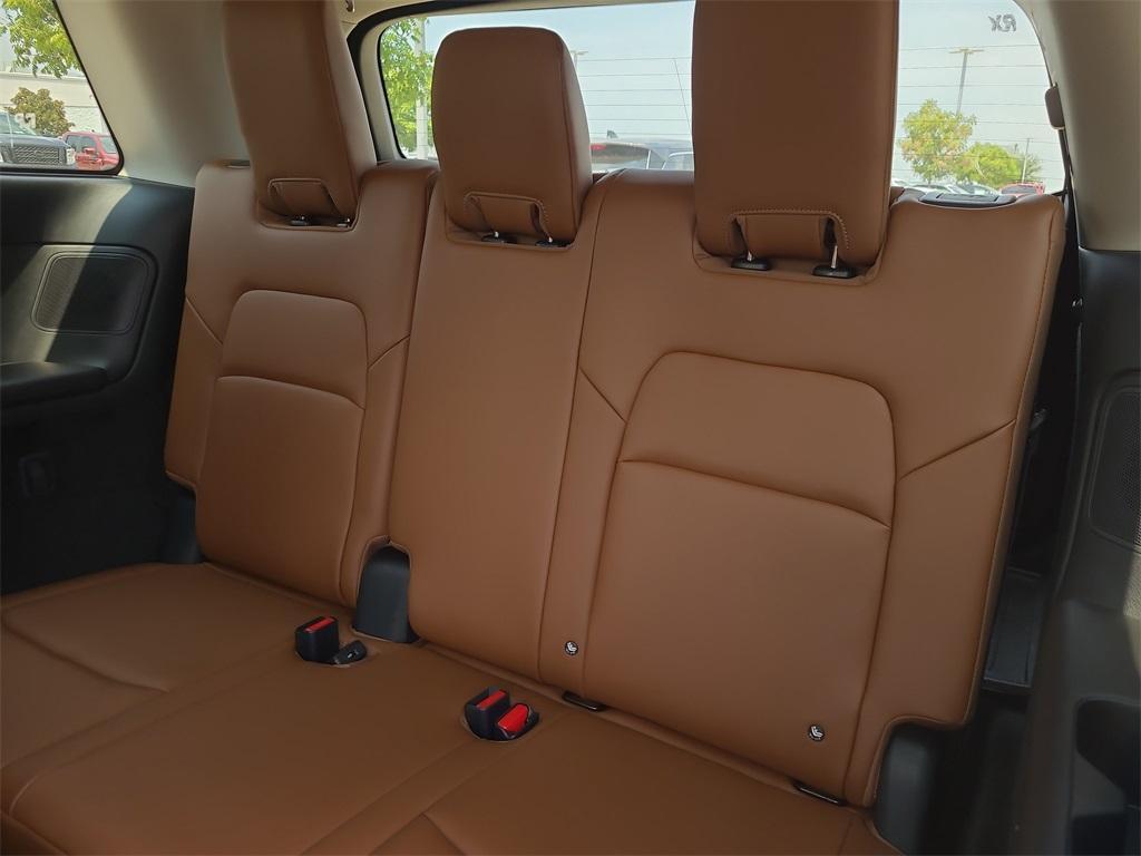 new 2025 Nissan Pathfinder car, priced at $48,947