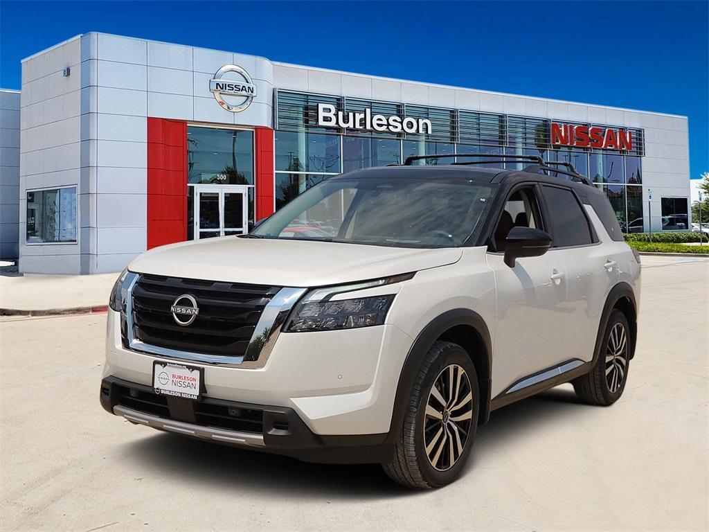 new 2025 Nissan Pathfinder car, priced at $48,947