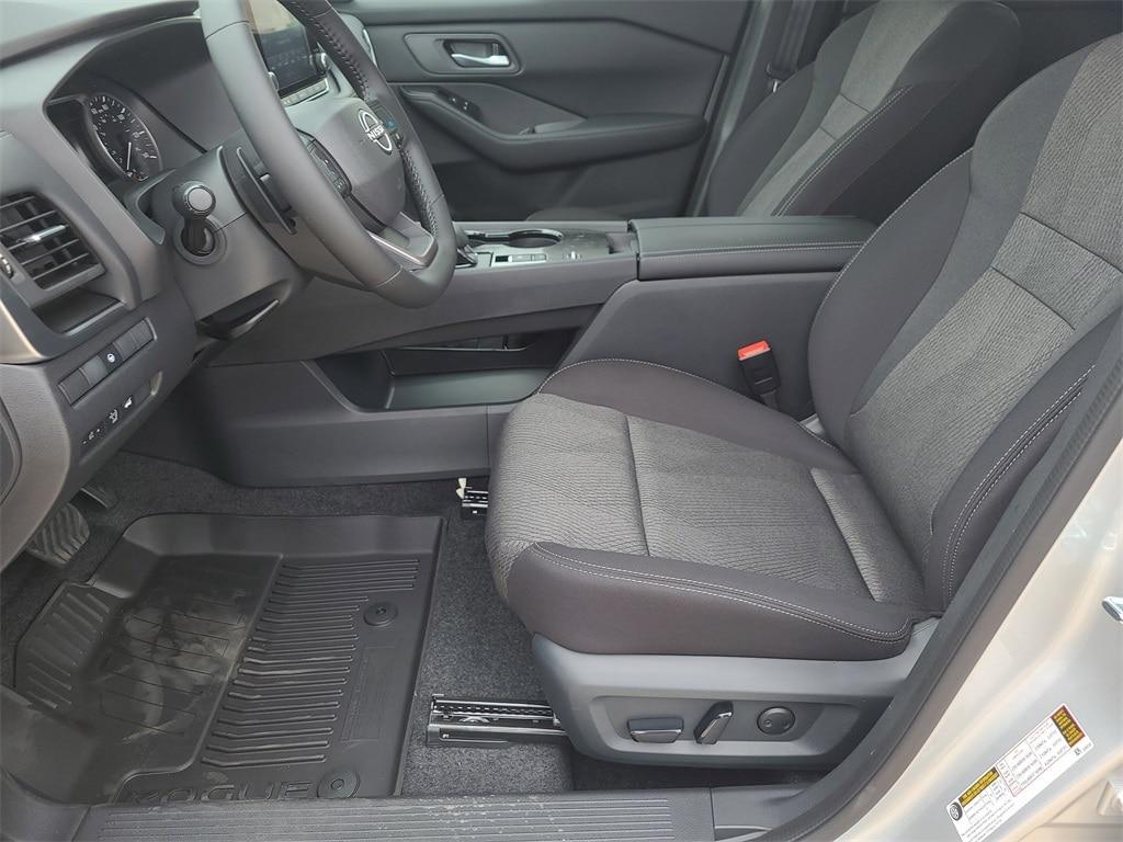 new 2025 Nissan Rogue car, priced at $30,253
