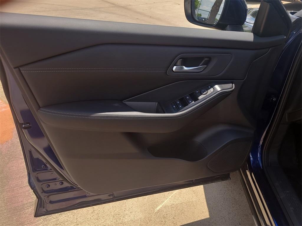 new 2025 Nissan Rogue car, priced at $32,869
