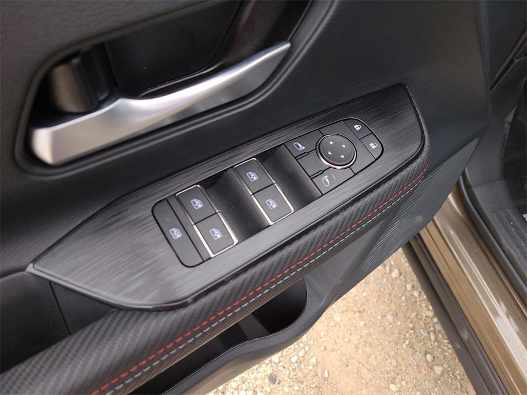 new 2025 Nissan Kicks car, priced at $27,059