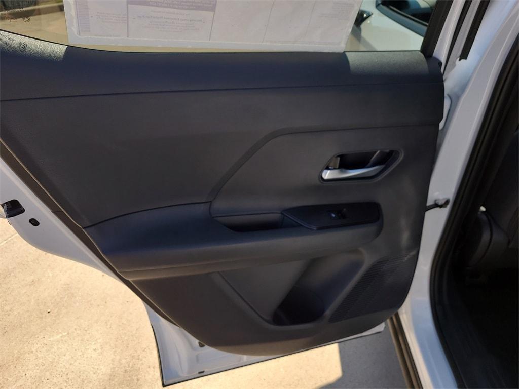 new 2025 Nissan Kicks car, priced at $24,082