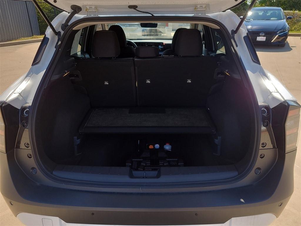 new 2025 Nissan Kicks car, priced at $24,082