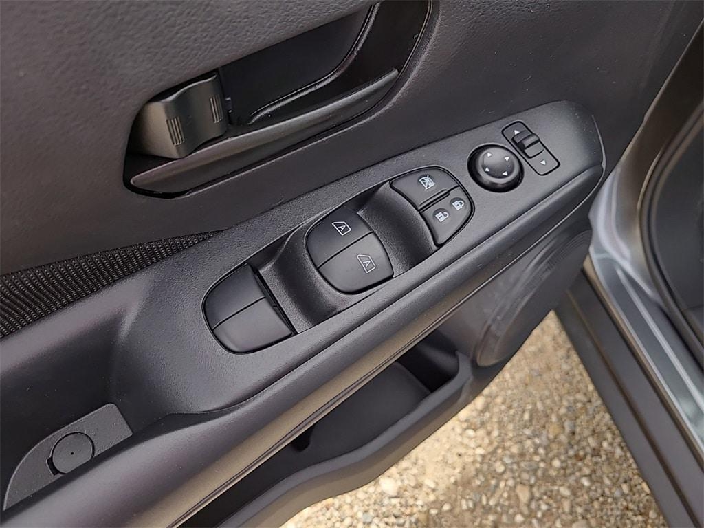 new 2025 Nissan Kicks car, priced at $22,857