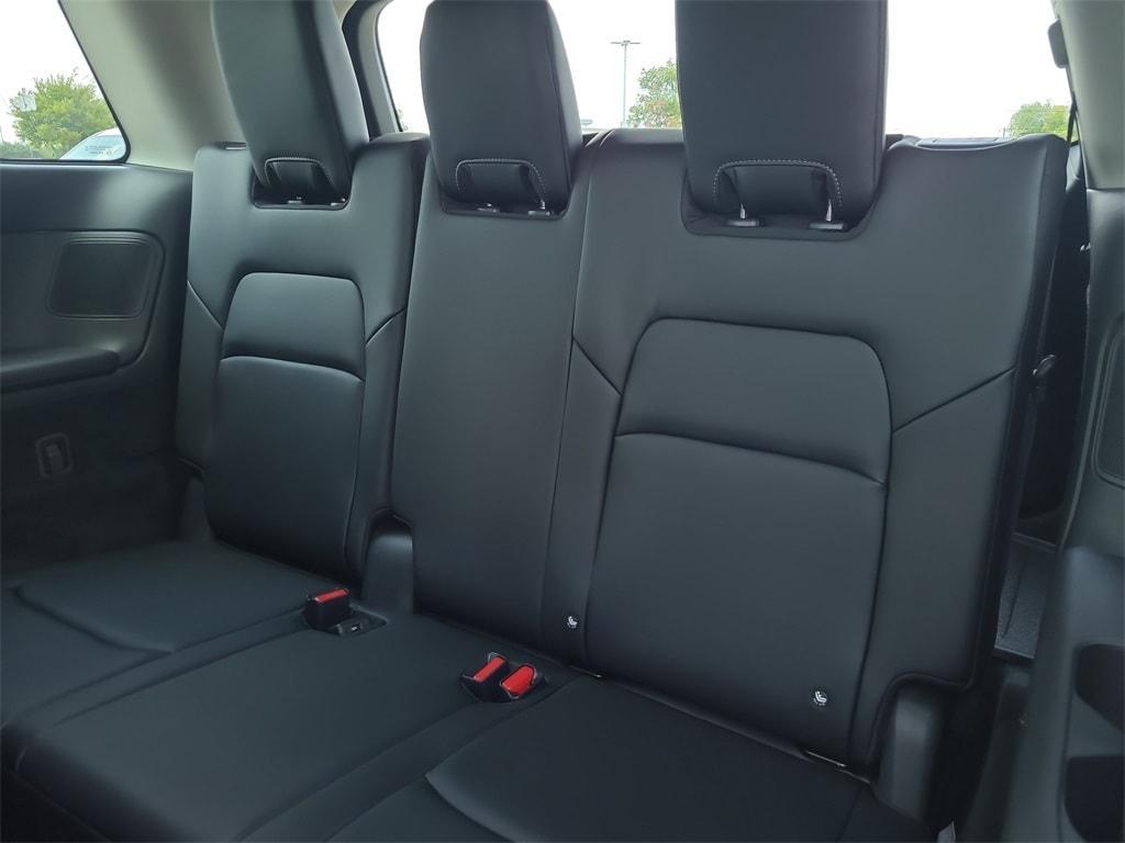 new 2025 Nissan Pathfinder car, priced at $43,183