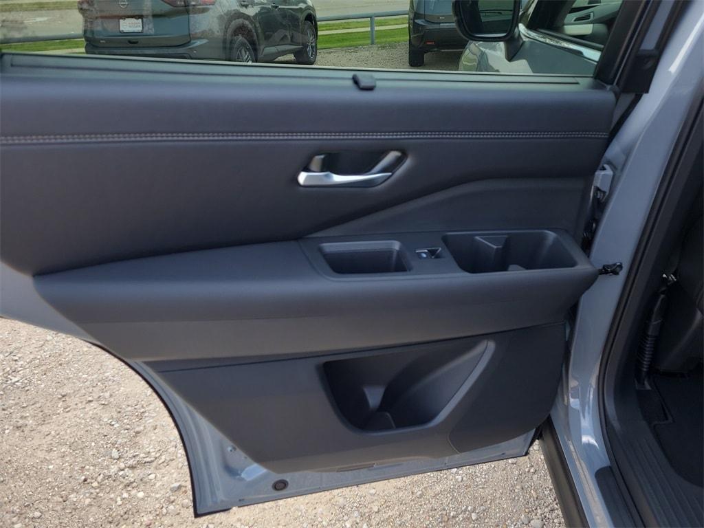 new 2025 Nissan Pathfinder car, priced at $43,183