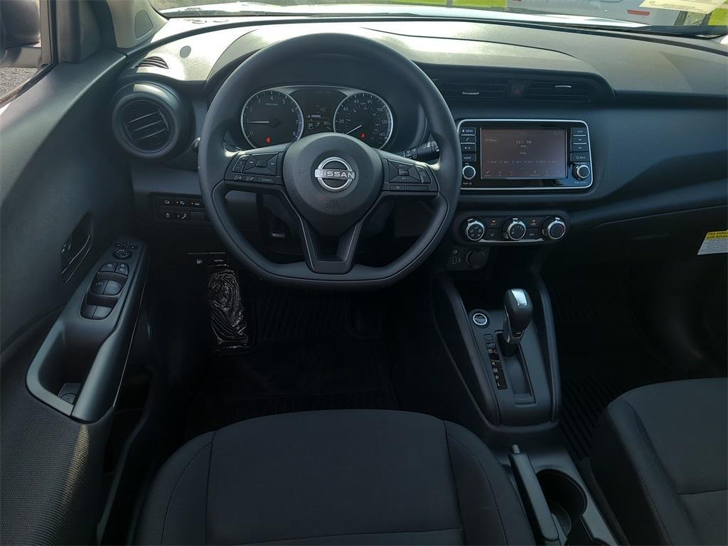 new 2025 Nissan Kicks Play car, priced at $23,275