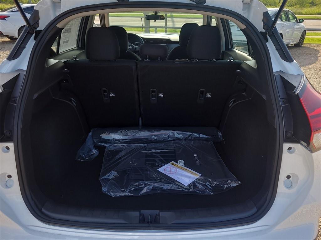 new 2025 Nissan Kicks Play car, priced at $23,275