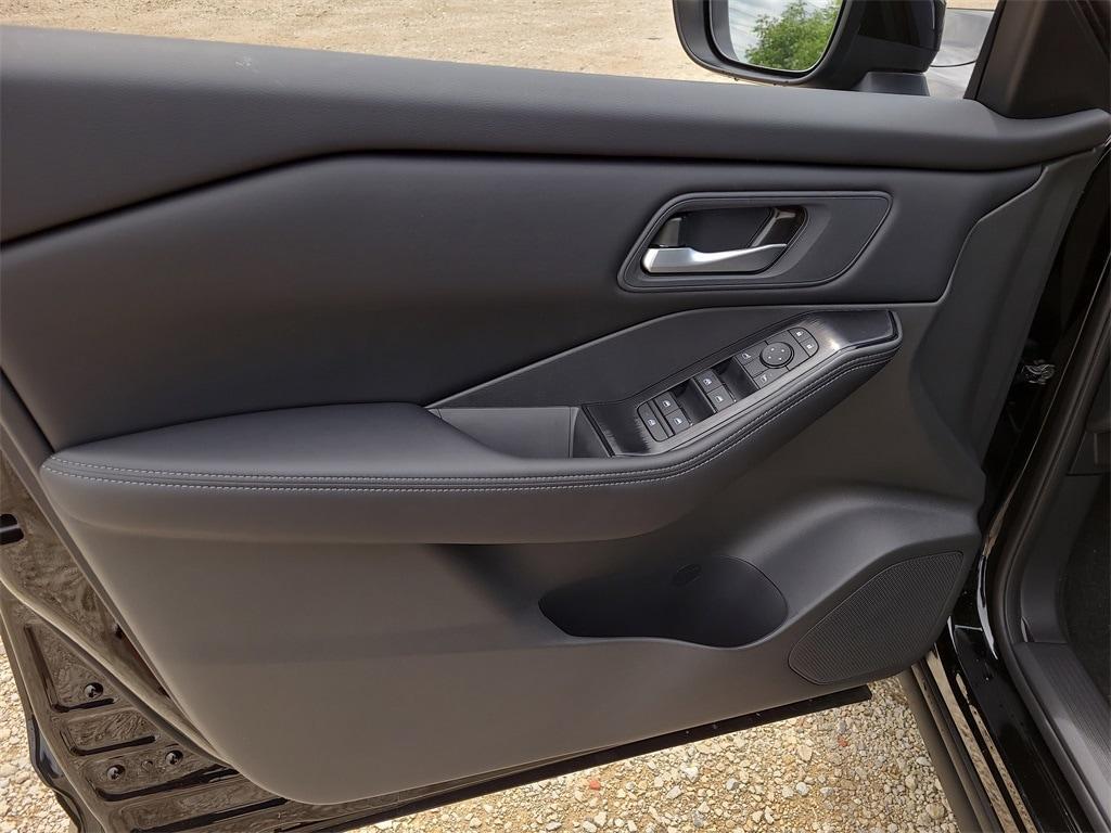 new 2025 Nissan Rogue car, priced at $30,253