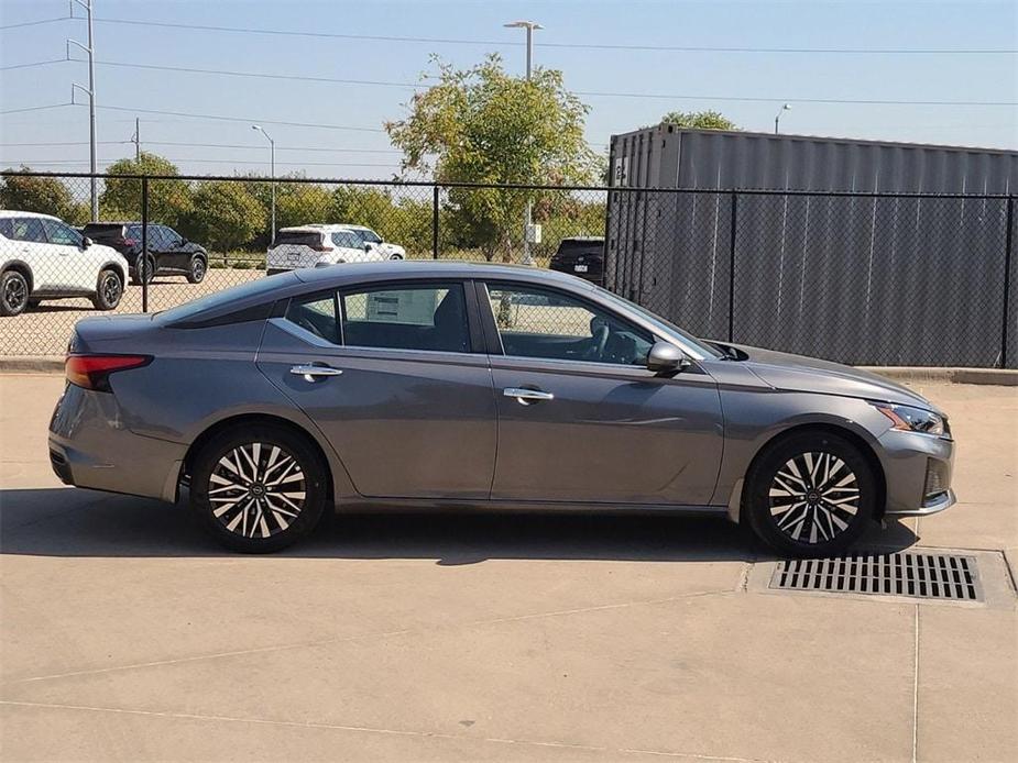 new 2025 Nissan Altima car, priced at $26,570