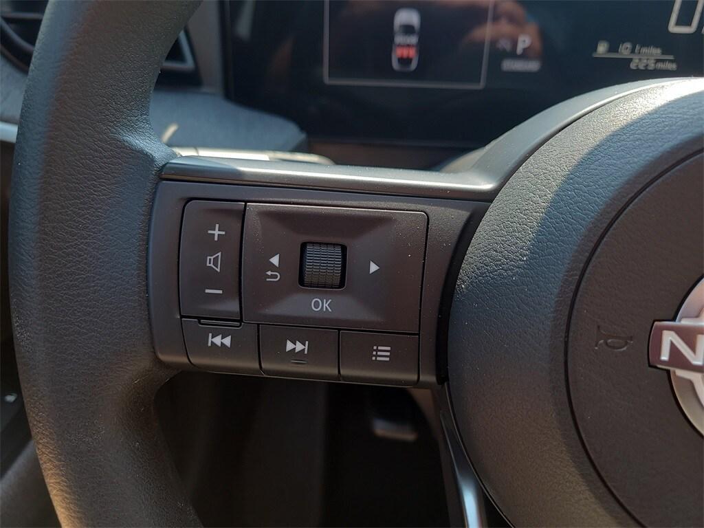 new 2025 Nissan Kicks car, priced at $24,882