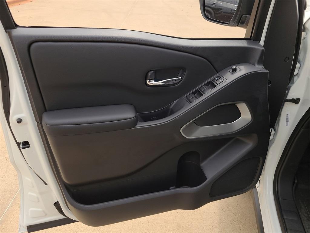 new 2025 Nissan Frontier car, priced at $35,268