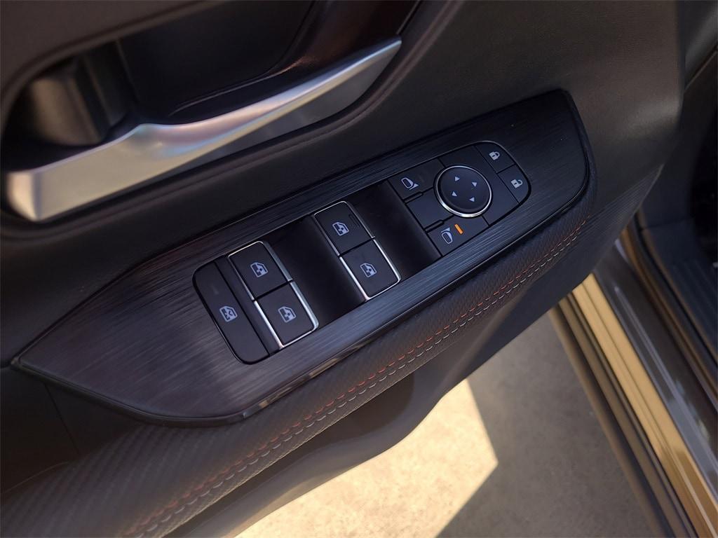 new 2025 Nissan Kicks car, priced at $26,543