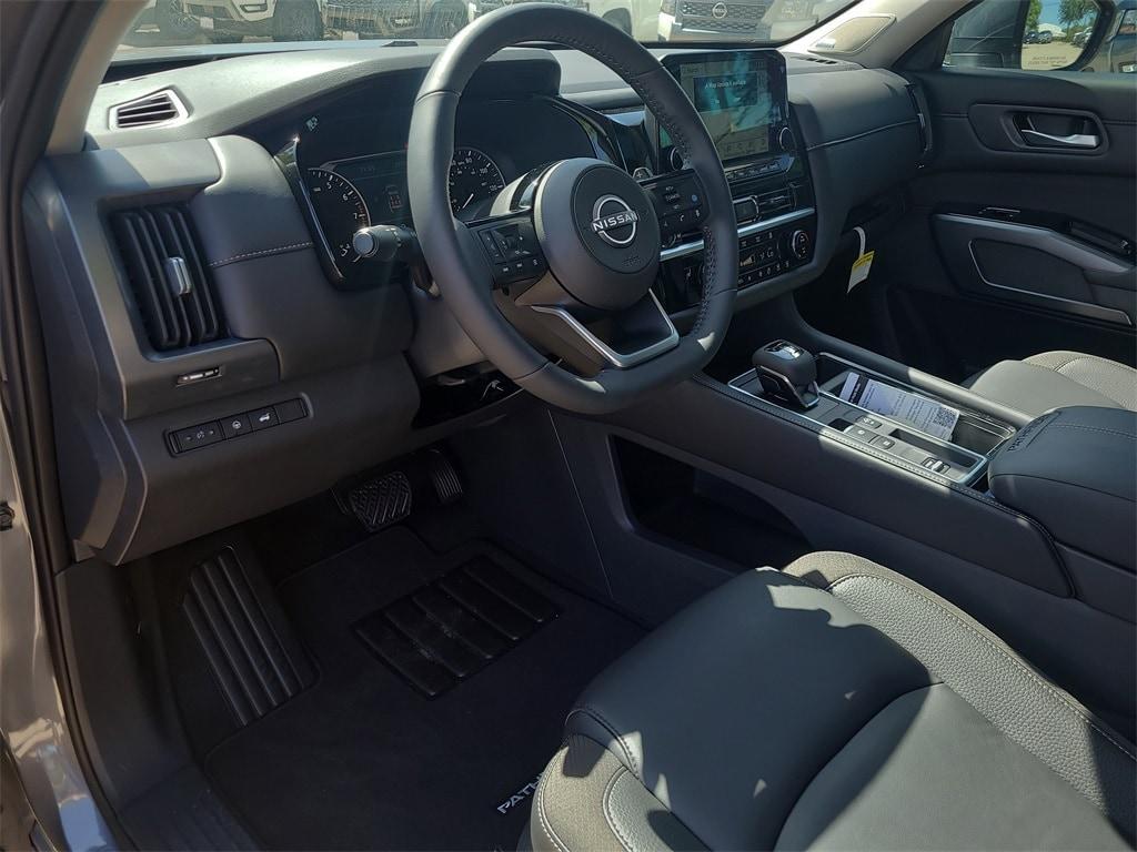 new 2025 Nissan Pathfinder car, priced at $46,555