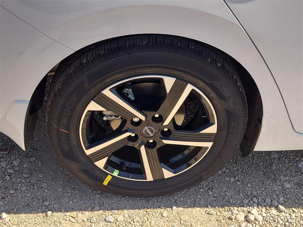 new 2025 Nissan Sentra car, priced at $23,034
