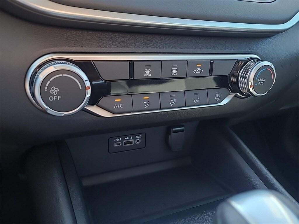 new 2025 Nissan Altima car, priced at $24,901