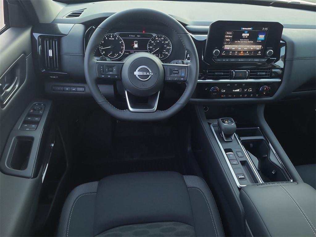 new 2025 Nissan Pathfinder car, priced at $37,922