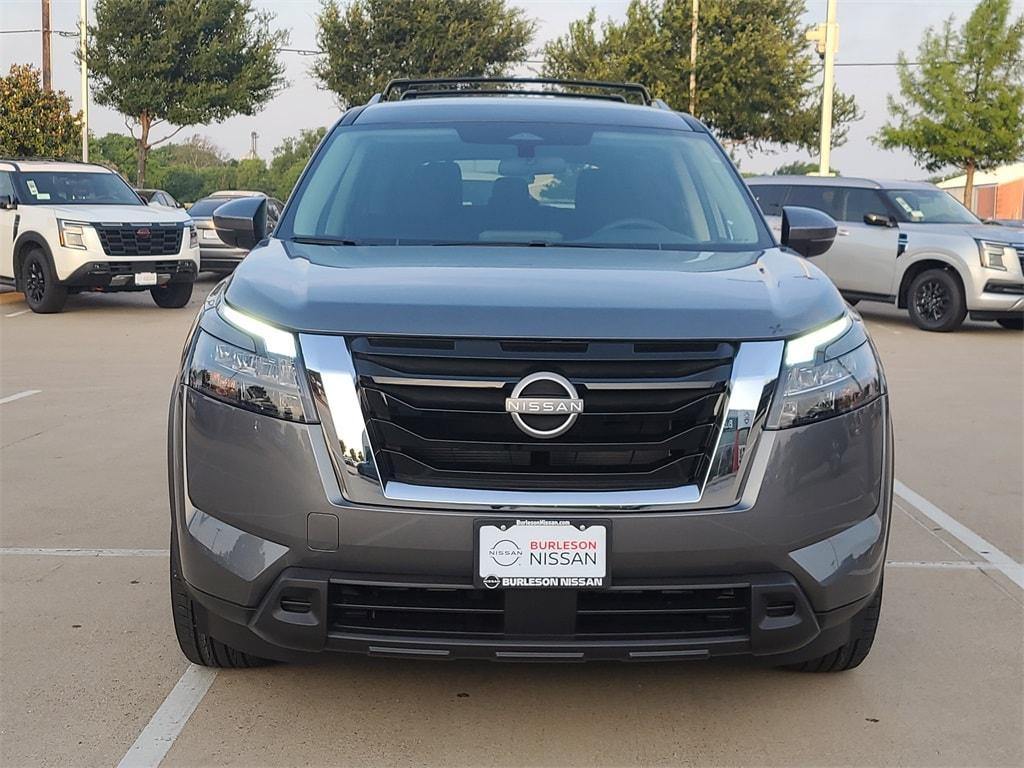 new 2025 Nissan Pathfinder car, priced at $37,922