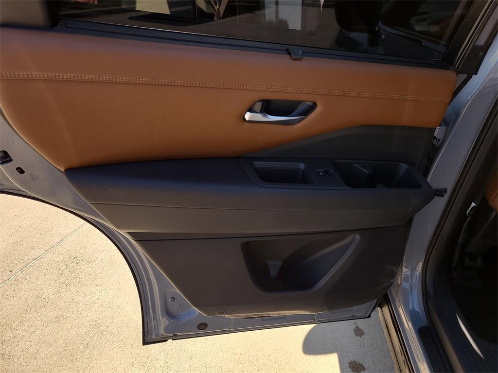 used 2022 Nissan Pathfinder car, priced at $29,000